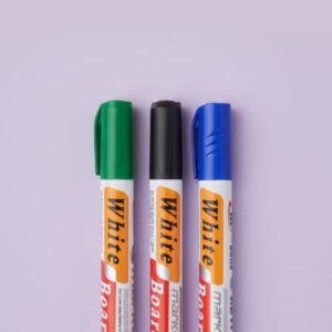 3 feutre avec 3 couleurs